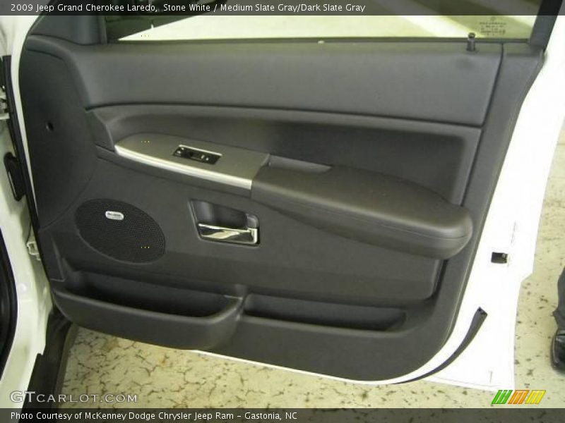 Stone White / Medium Slate Gray/Dark Slate Gray 2009 Jeep Grand Cherokee Laredo