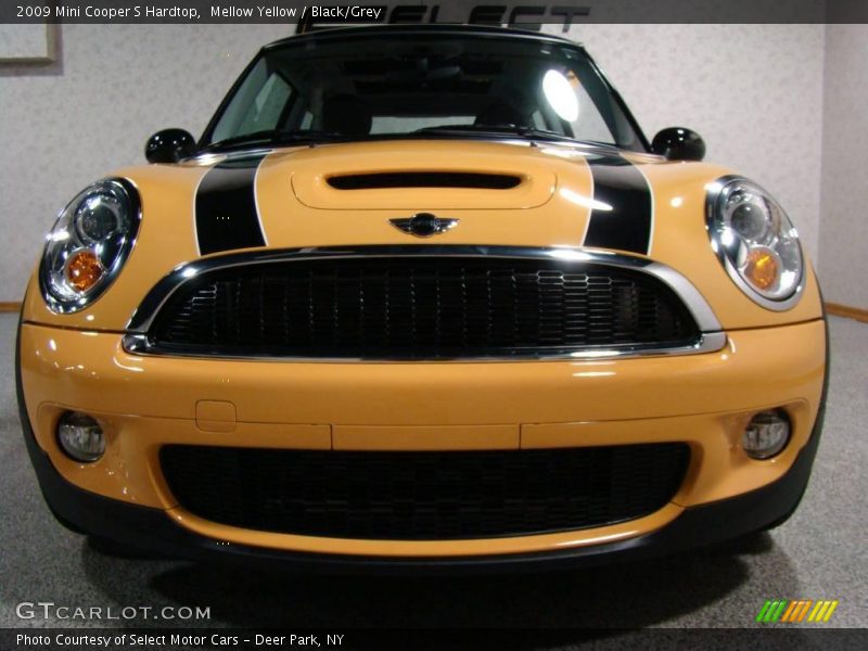 Mellow Yellow / Black/Grey 2009 Mini Cooper S Hardtop