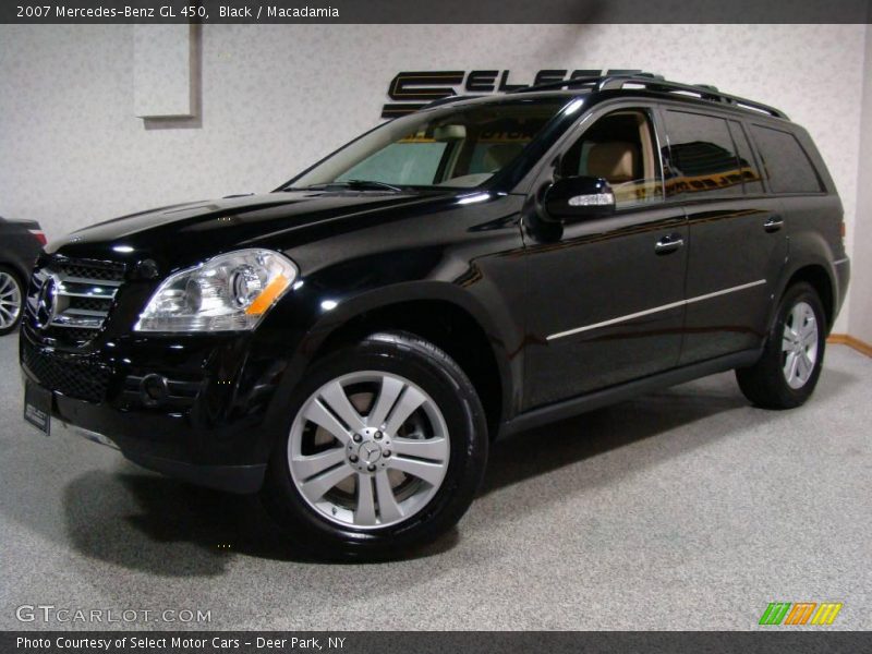 Black / Macadamia 2007 Mercedes-Benz GL 450