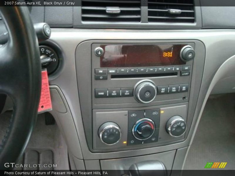 Black Onyx / Gray 2007 Saturn Aura XE