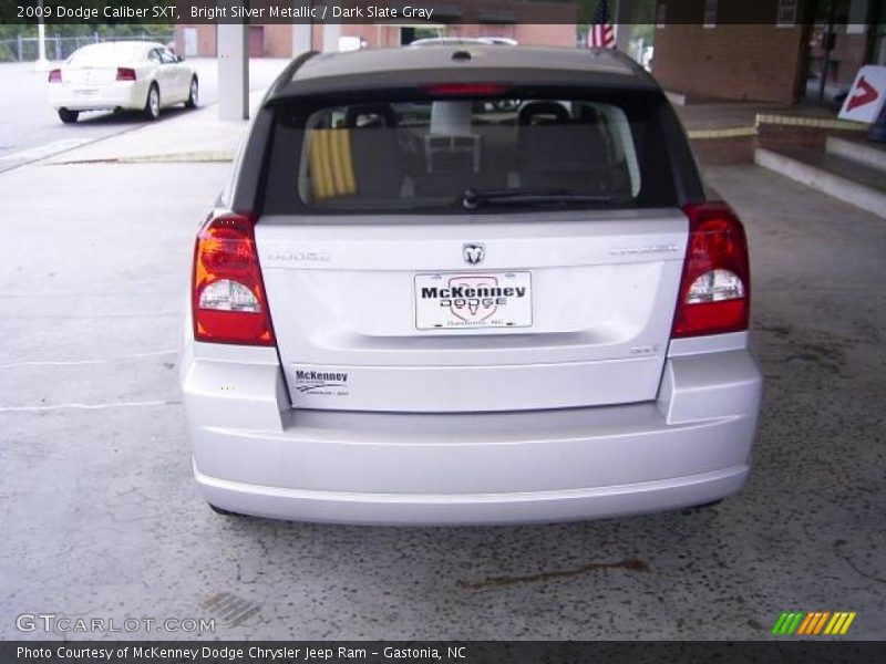 Bright Silver Metallic / Dark Slate Gray 2009 Dodge Caliber SXT
