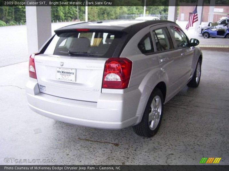 Bright Silver Metallic / Dark Slate Gray 2009 Dodge Caliber SXT