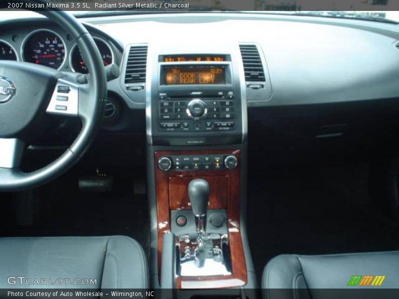 Radiant Silver Metallic / Charcoal 2007 Nissan Maxima 3.5 SL