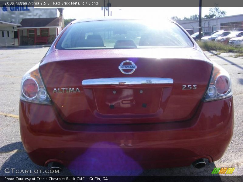 Red Brick Metallic / Blond 2009 Nissan Altima 2.5 S