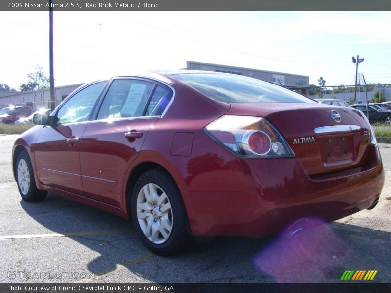 Red Brick Metallic / Blond 2009 Nissan Altima 2.5 S