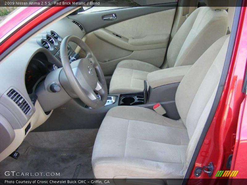 Red Brick Metallic / Blond 2009 Nissan Altima 2.5 S