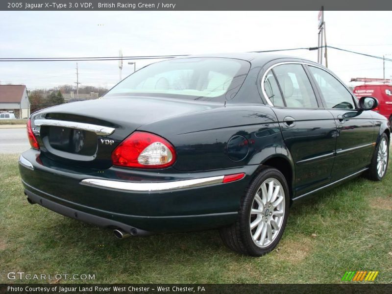 British Racing Green / Ivory 2005 Jaguar X-Type 3.0 VDP