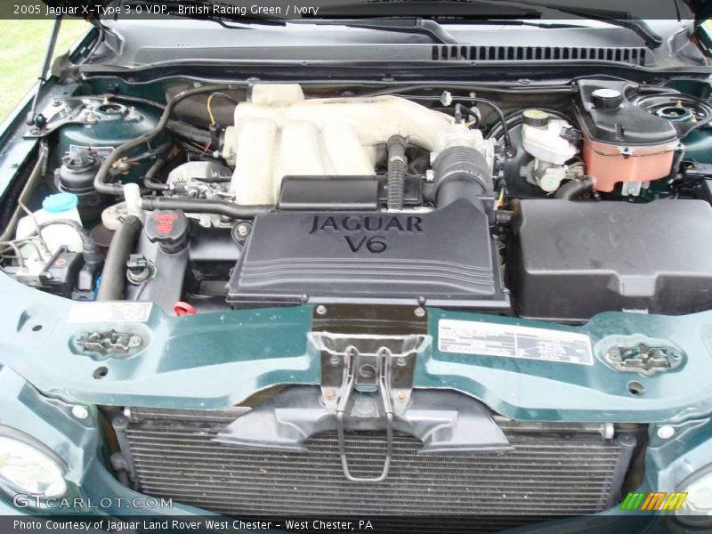 British Racing Green / Ivory 2005 Jaguar X-Type 3.0 VDP