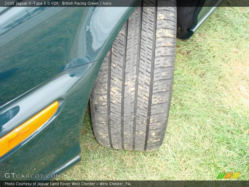 British Racing Green / Ivory 2005 Jaguar X-Type 3.0 VDP