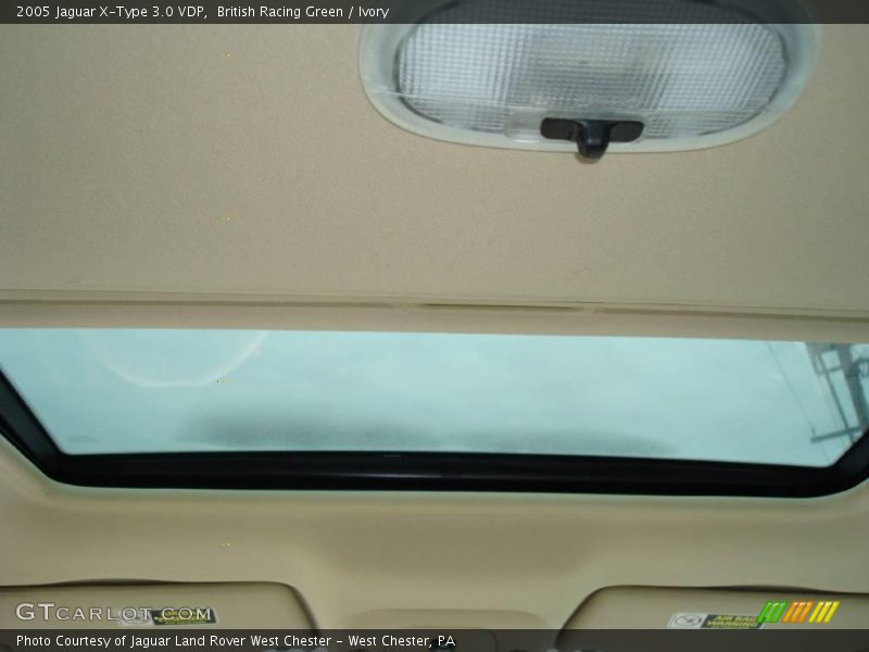British Racing Green / Ivory 2005 Jaguar X-Type 3.0 VDP