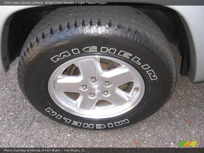 Bright Silver Metallic / Light Taupe/Taupe 2004 Jeep Liberty Limited