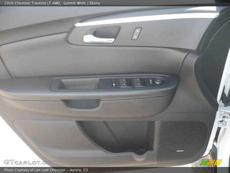 Summit White / Ebony 2009 Chevrolet Traverse LT AWD