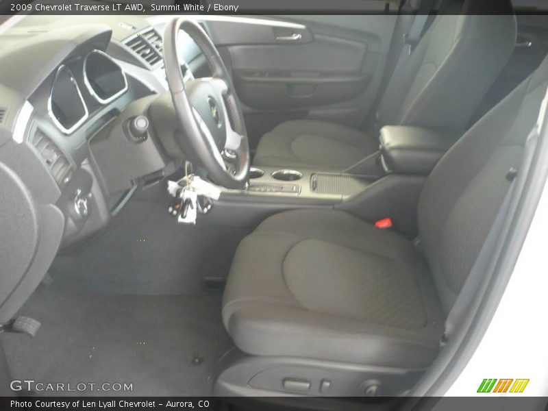 Summit White / Ebony 2009 Chevrolet Traverse LT AWD