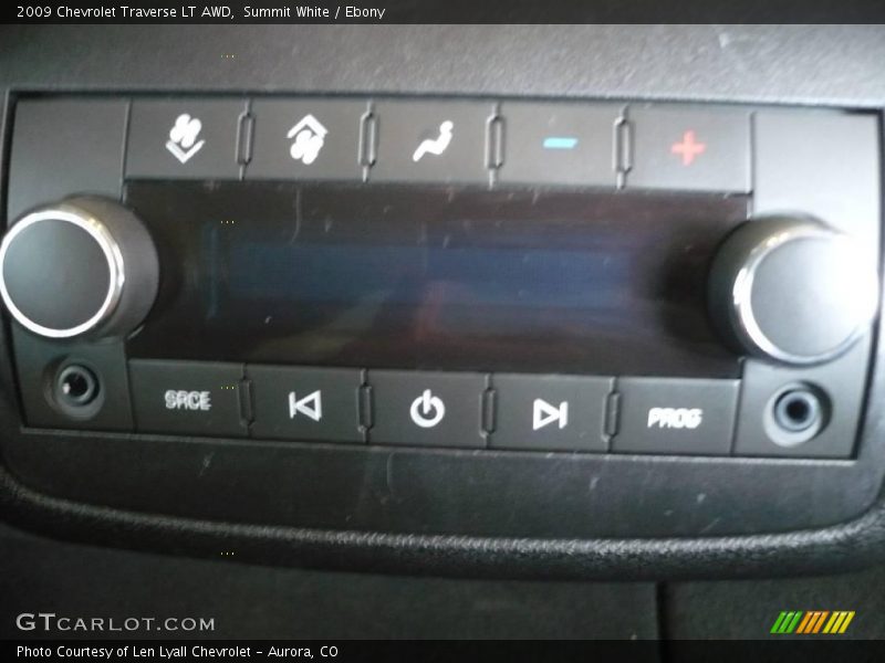 Summit White / Ebony 2009 Chevrolet Traverse LT AWD