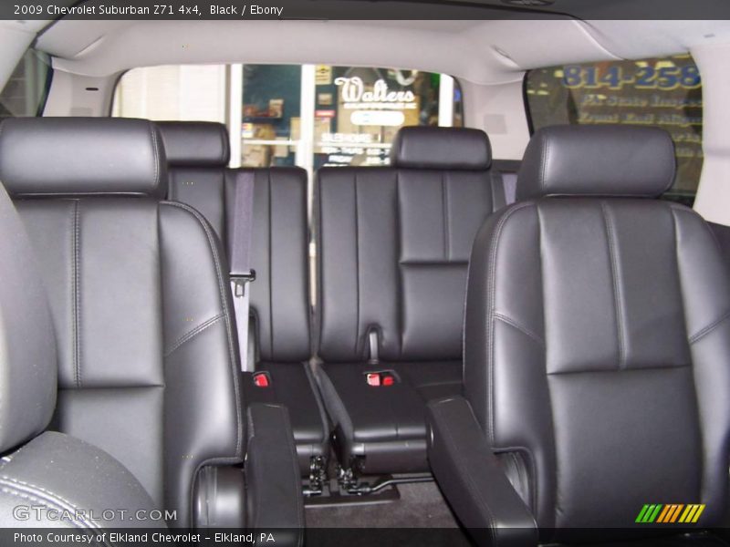 Black / Ebony 2009 Chevrolet Suburban Z71 4x4