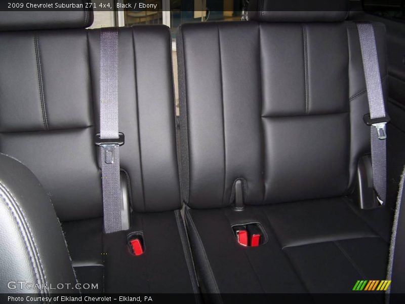 Black / Ebony 2009 Chevrolet Suburban Z71 4x4
