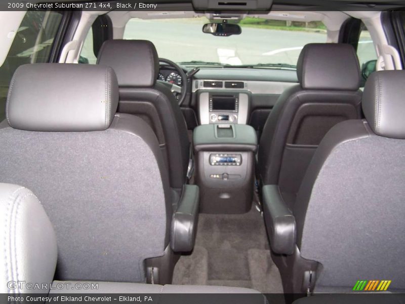 Black / Ebony 2009 Chevrolet Suburban Z71 4x4
