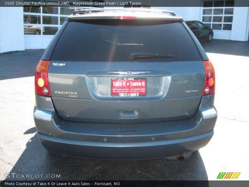 Magnesium Green Pearl / Light Taupe 2005 Chrysler Pacifica Limited AWD