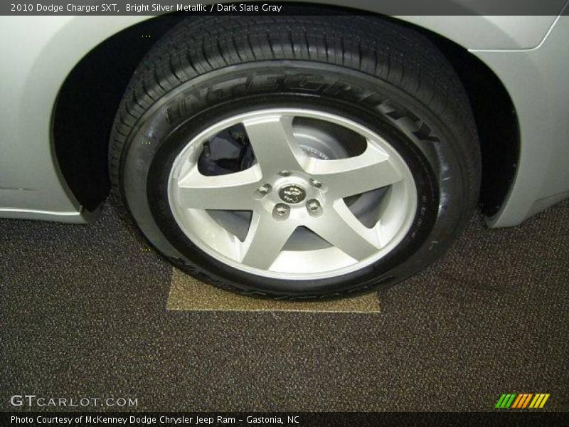Bright Silver Metallic / Dark Slate Gray 2010 Dodge Charger SXT