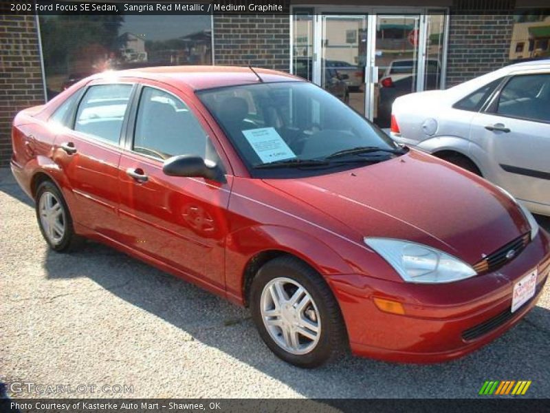 Sangria Red Metallic / Medium Graphite 2002 Ford Focus SE Sedan