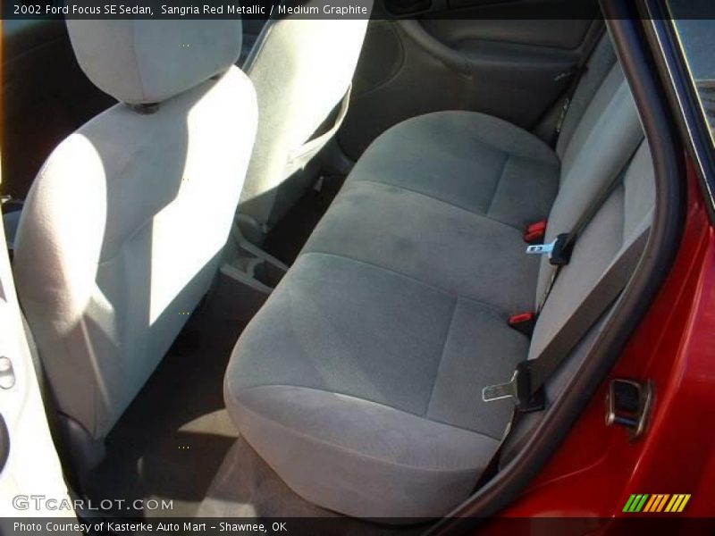 Sangria Red Metallic / Medium Graphite 2002 Ford Focus SE Sedan