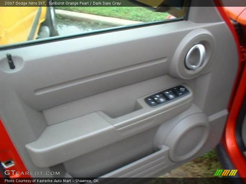 Sunburst Orange Pearl / Dark Slate Gray 2007 Dodge Nitro SXT