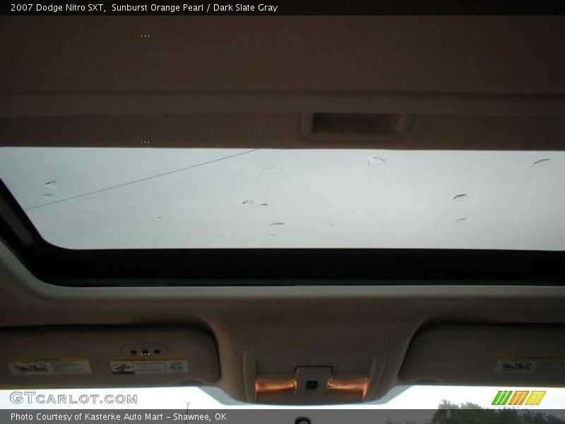 Sunburst Orange Pearl / Dark Slate Gray 2007 Dodge Nitro SXT