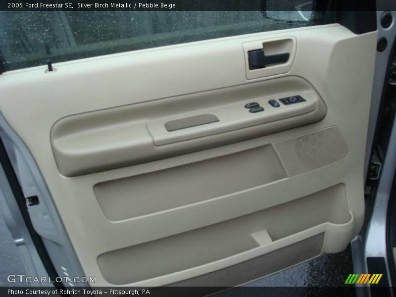 Silver Birch Metallic / Pebble Beige 2005 Ford Freestar SE