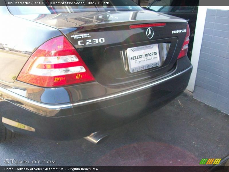Black / Black 2005 Mercedes-Benz C 230 Kompressor Sedan