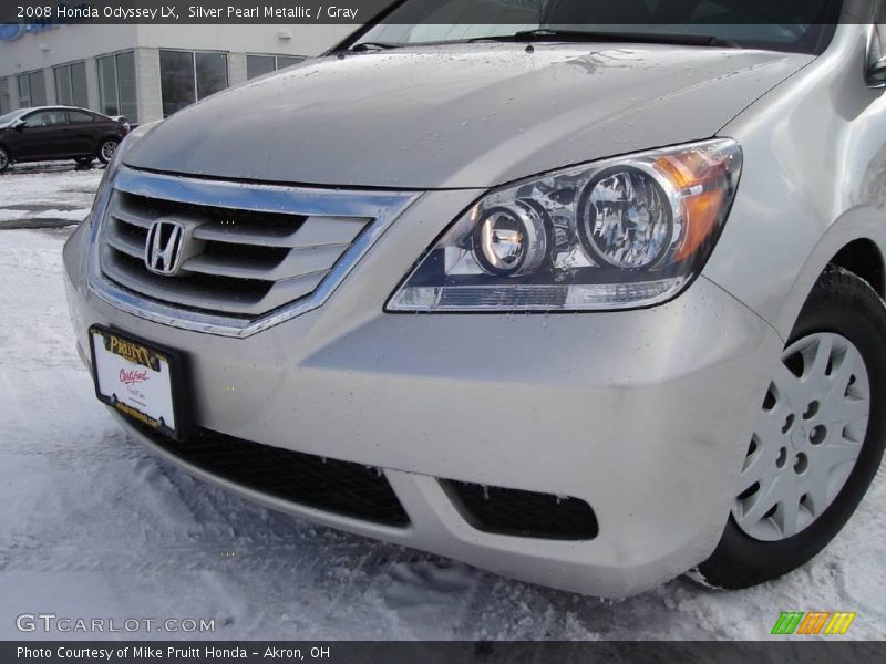 Silver Pearl Metallic / Gray 2008 Honda Odyssey LX