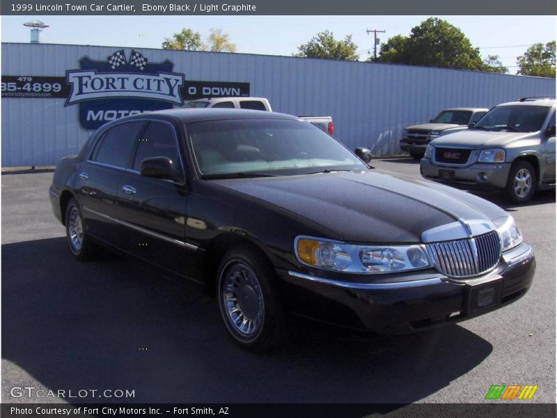 Ebony Black / Light Graphite 1999 Lincoln Town Car Cartier