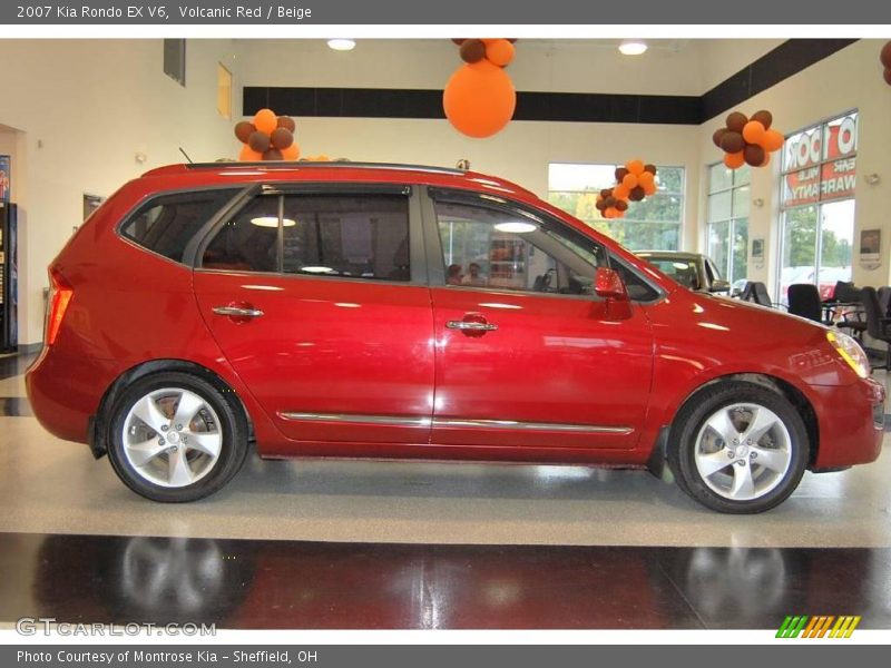 Volcanic Red / Beige 2007 Kia Rondo EX V6
