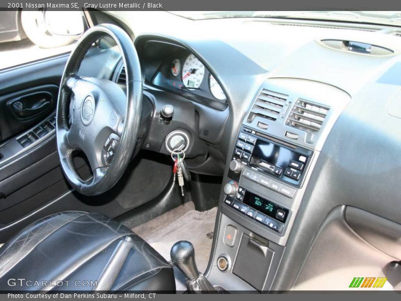 Gray Lustre Metallic / Black 2001 Nissan Maxima SE