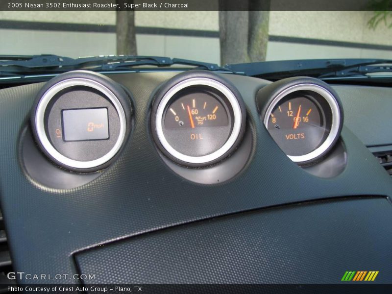 Super Black / Charcoal 2005 Nissan 350Z Enthusiast Roadster