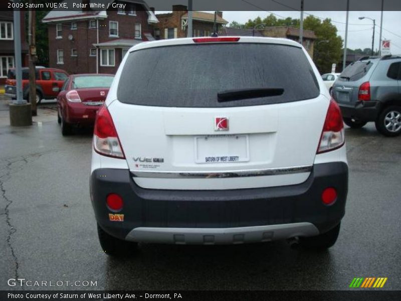 Polar White / Gray 2009 Saturn VUE XE