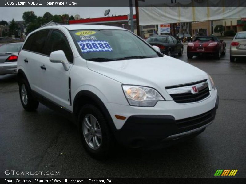 Polar White / Gray 2009 Saturn VUE XE