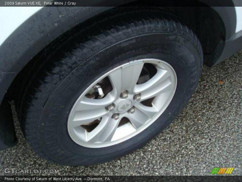 Polar White / Gray 2009 Saturn VUE XE
