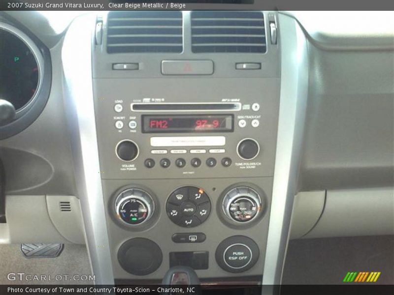 Clear Beige Metallic / Beige 2007 Suzuki Grand Vitara Luxury