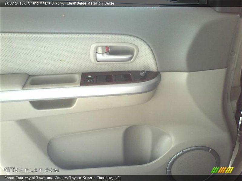 Clear Beige Metallic / Beige 2007 Suzuki Grand Vitara Luxury