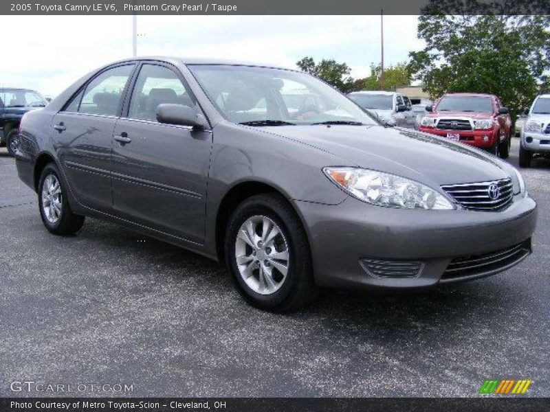 Phantom Gray Pearl / Taupe 2005 Toyota Camry LE V6