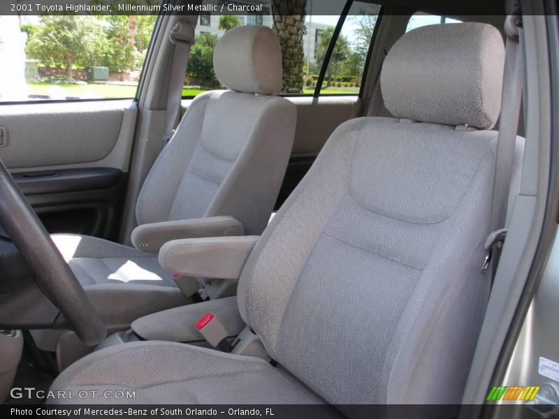 Millennium Silver Metallic / Charcoal 2001 Toyota Highlander