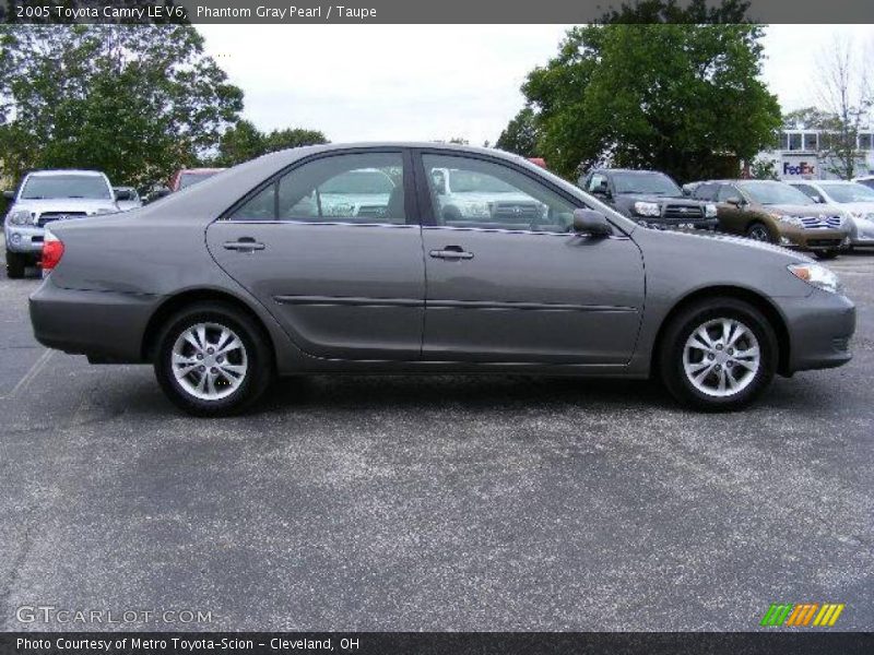 Phantom Gray Pearl / Taupe 2005 Toyota Camry LE V6