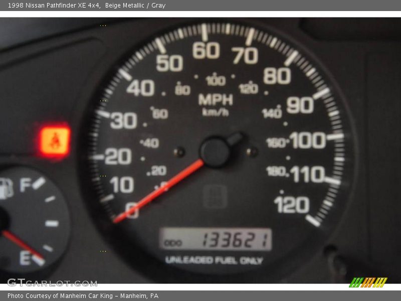 Beige Metallic / Gray 1998 Nissan Pathfinder XE 4x4