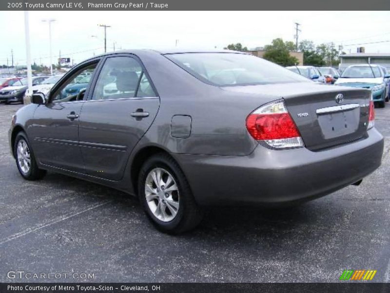 Phantom Gray Pearl / Taupe 2005 Toyota Camry LE V6