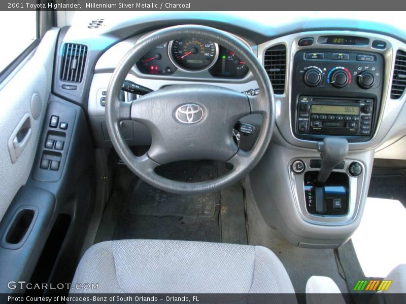Millennium Silver Metallic / Charcoal 2001 Toyota Highlander