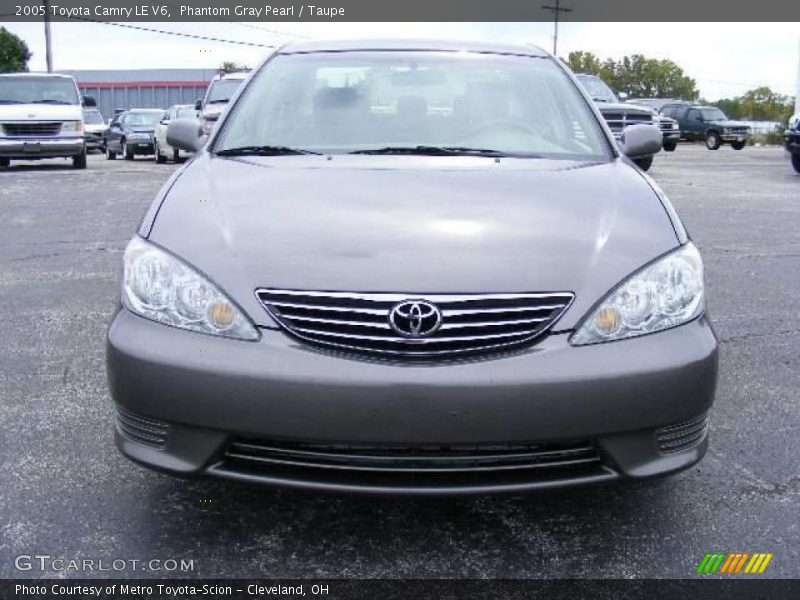 Phantom Gray Pearl / Taupe 2005 Toyota Camry LE V6