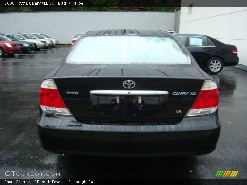 Black / Taupe 2006 Toyota Camry XLE V6