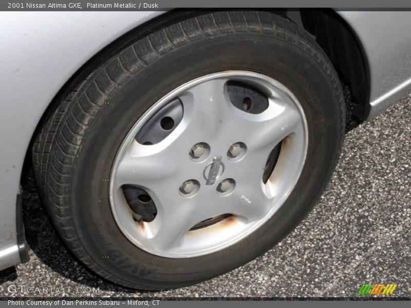 Platinum Metallic / Dusk 2001 Nissan Altima GXE