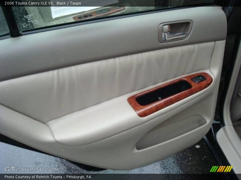 Black / Taupe 2006 Toyota Camry XLE V6