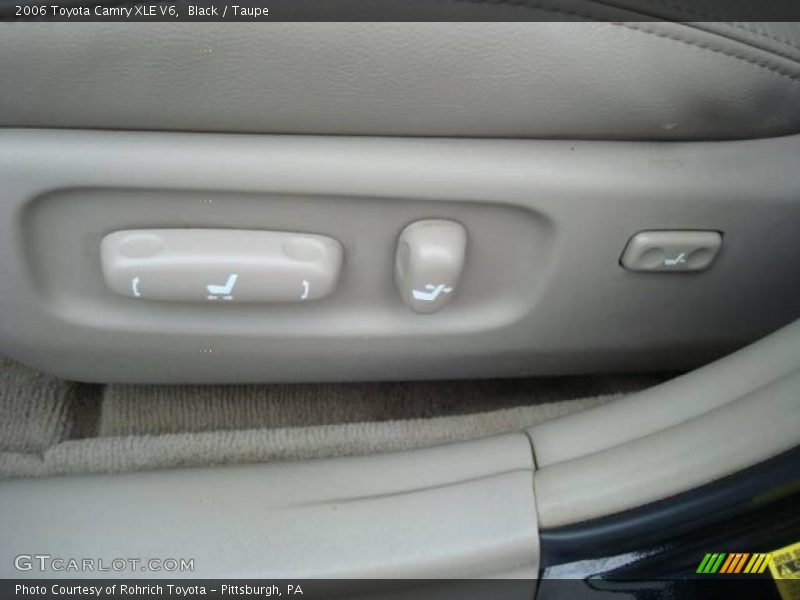 Black / Taupe 2006 Toyota Camry XLE V6